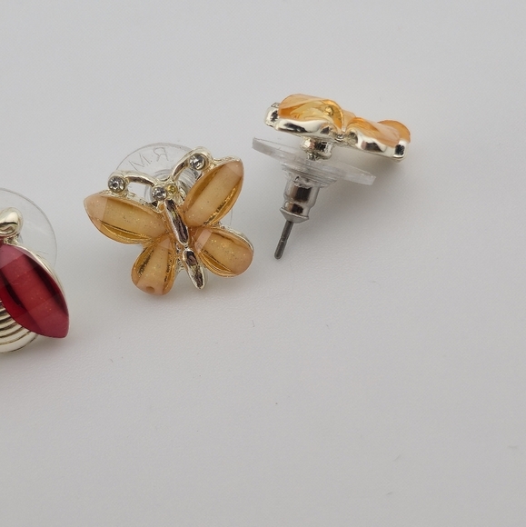 Set of 2 Insect Stud Earrings Ladybug & Butterfly Enamel Inlay Gold Tone 1/2" - Picture 5 of 7